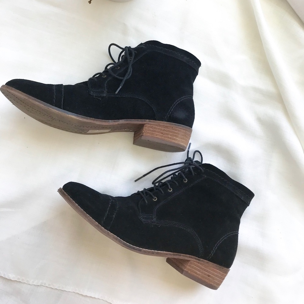 DOLCE VITA Ankle Booties
